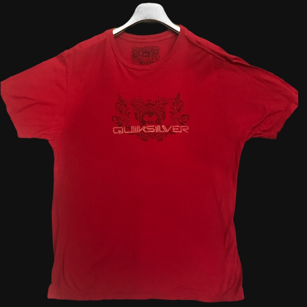 Quicksilver• Graphic Tee• XL
